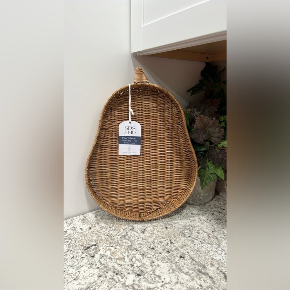 Pear Shaped Rattan Serving Tray πΏππΏ - Picture 10 of 10